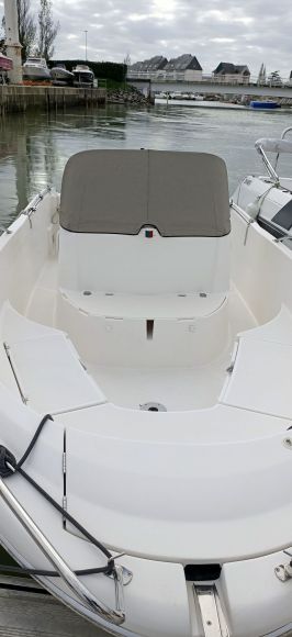 JEANNEAU CAP CAMARAT 635 CC, Pornichet Yachting